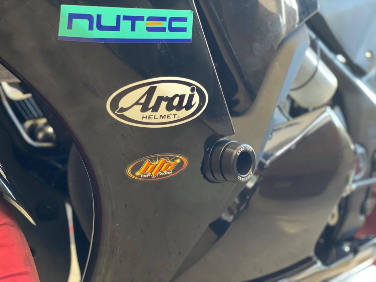 画像1: STRIKER ガードスライダー　HONDA `14~ CBR250R/レース用　※オンラインショッピング限定品※ (1)