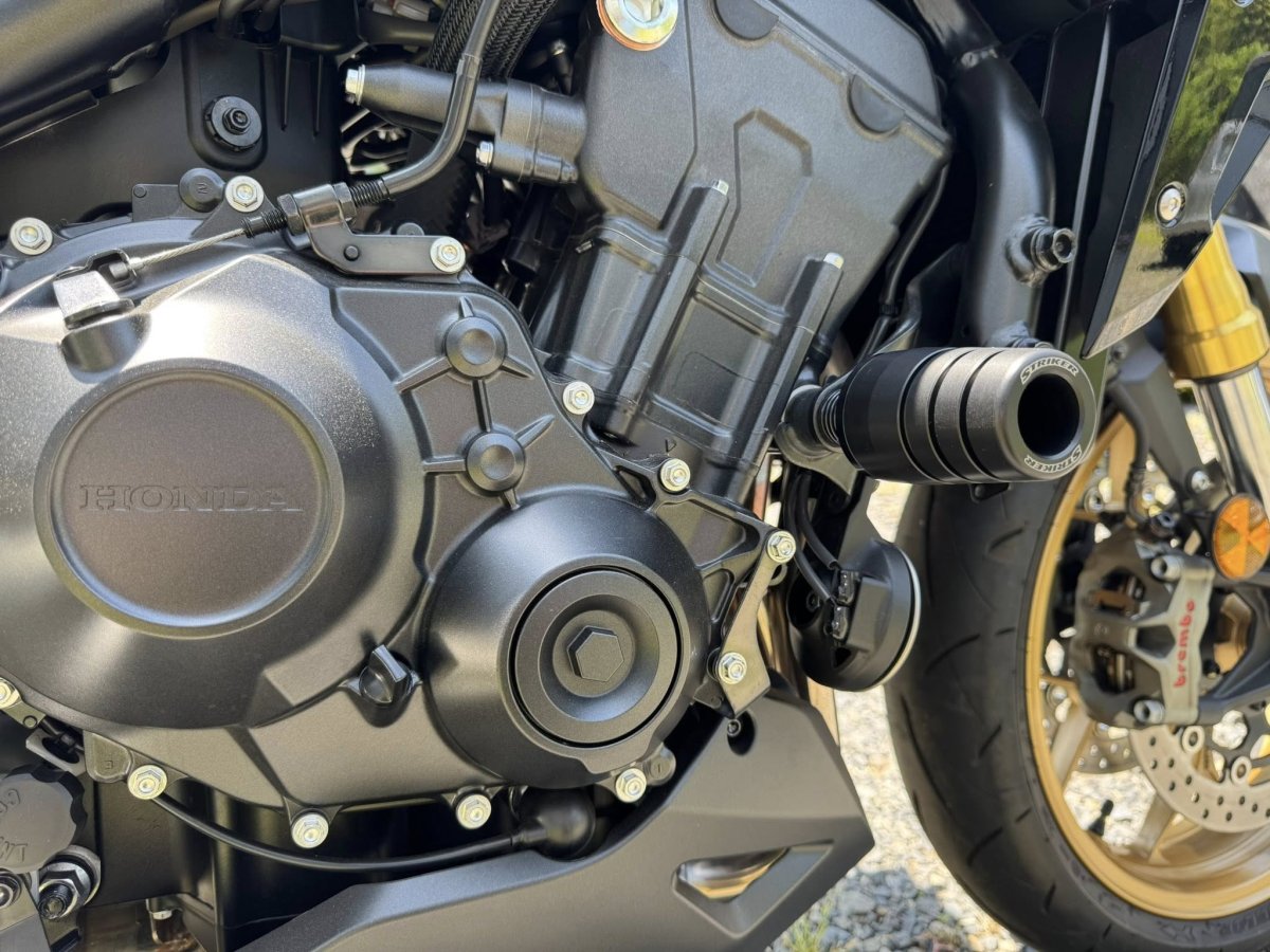 画像4: STRIKER ガードスライダー HONDA `25 CB1000HORNET/SP (4)