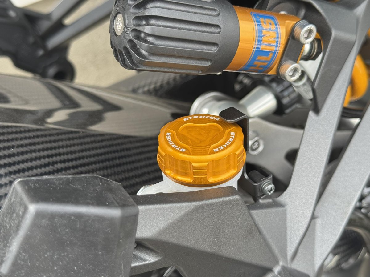 画像6: STRIKER　アルミビレットリザーバータンクキャップ　NISSINφ42　選べる4色！ (6)