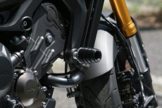 画像5: STRIKER ガードスライダー フロントアッパー YAMAHA MT-09 /ABS/TRACER、XSR900 (5)