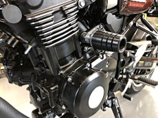 画像2: STRIKER ガードスライダー KAWASAKI Z900RS/CAFE (2)