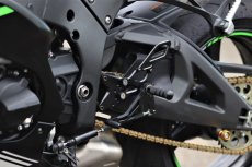 画像1: STRIKER SPECIAL STEP KIT 4ポジション　KAWASAKI ZX-10R/RR `21〜 (1)