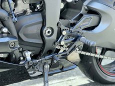 画像1: STRIKER SPECIAL STEP KIT 6ポジション　KAWASAKI Ninja ZX-6R `19~`23 (1)