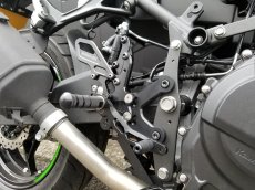 画像2: STRIKER SPECIAL STEP レースコンバートキット　6ポジション　KAWASAKI Ninja250/400 `18~ (2)