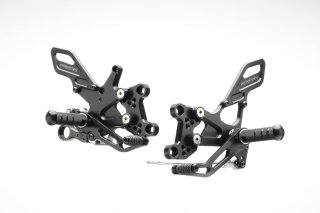 佐々木様エンジンカバー、ステップマットセット Ninja ZX-25R ZX-4R SE ZX-4RR バックステップキット （ブラック