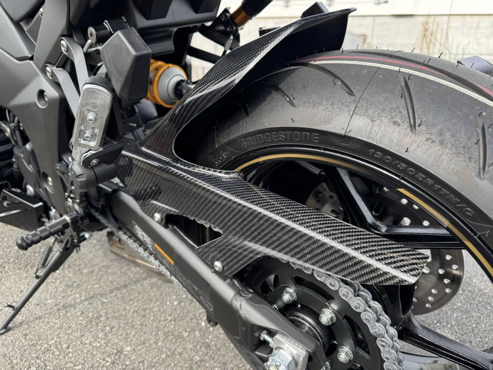 STRIKER エアロデザイン “SAD” リアフェンダー ノーマルスイングアーム用 KAWASAKI `20〜Ninja1000SX 、`11〜Ninja1000/ABS、`10〜Z1000、`25Ninja1100SX/SE